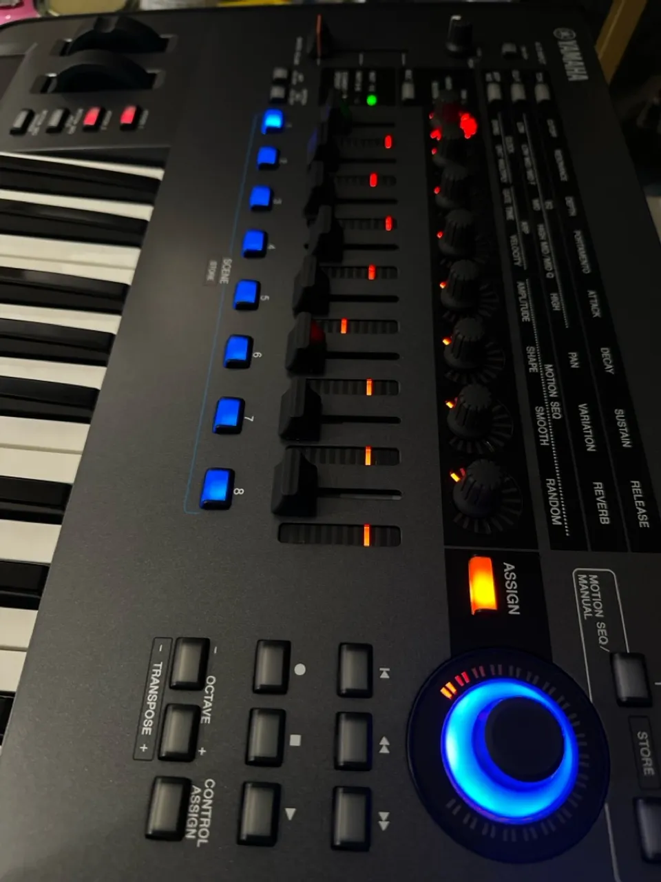 Teclado Yamaha MONTAGE