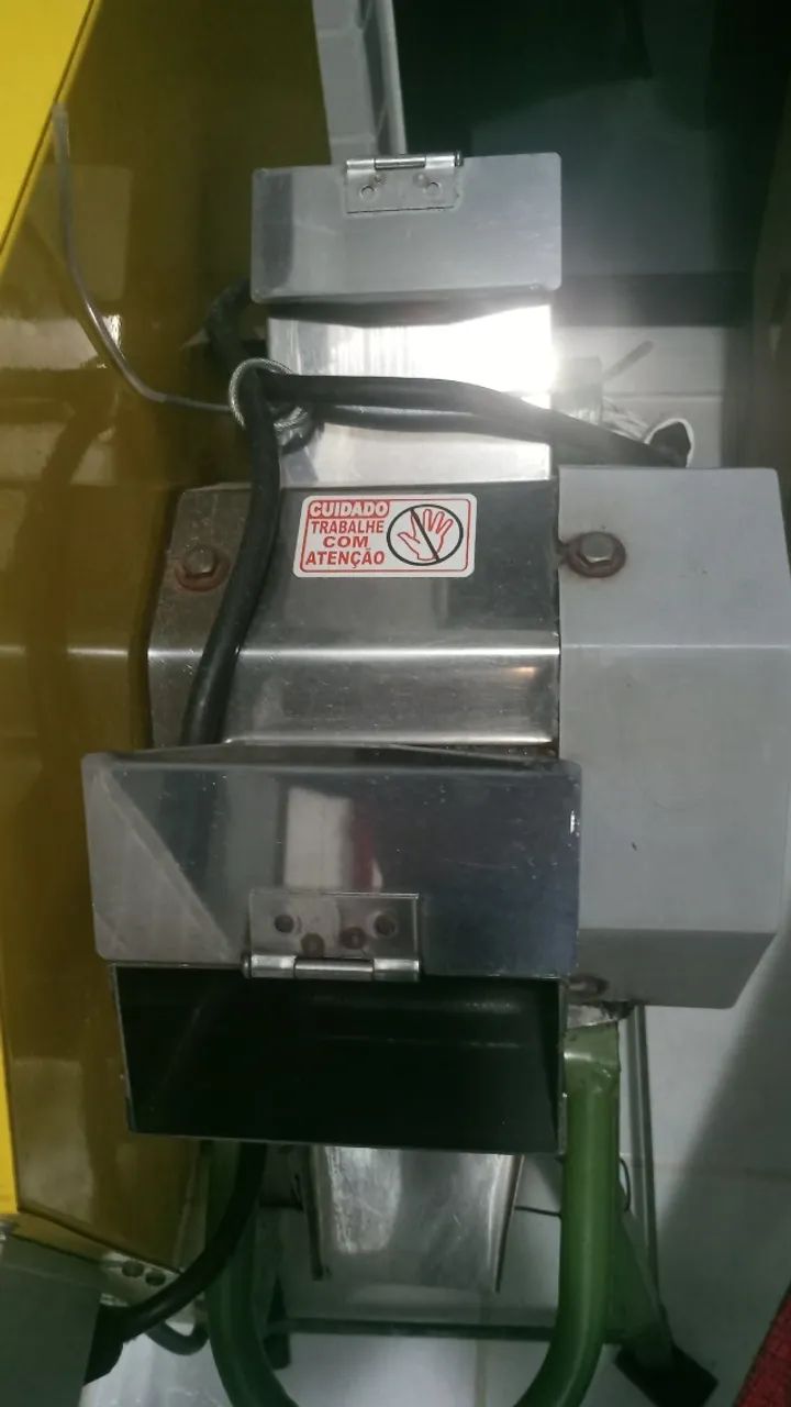 Moenda de cana elétrica, Botini. - Foto 2