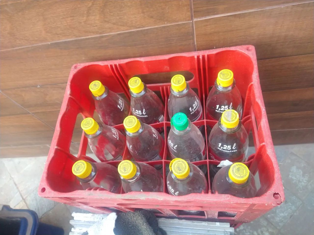 2 engradados e 24 casco de vidro 1,25 l retornáveis Coca-Cola - Foto 2