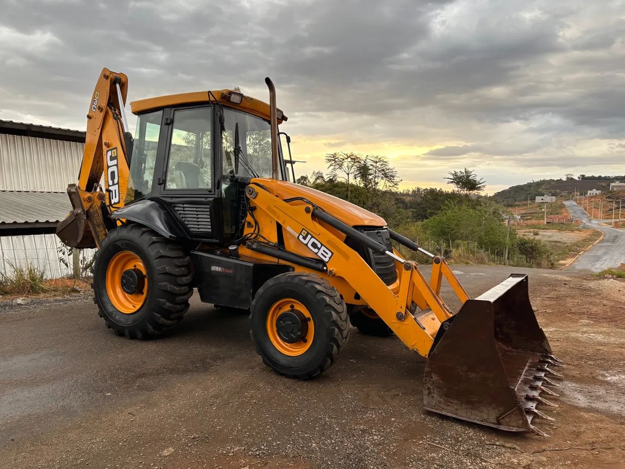 Retroescavadeira JCB - Foto 3