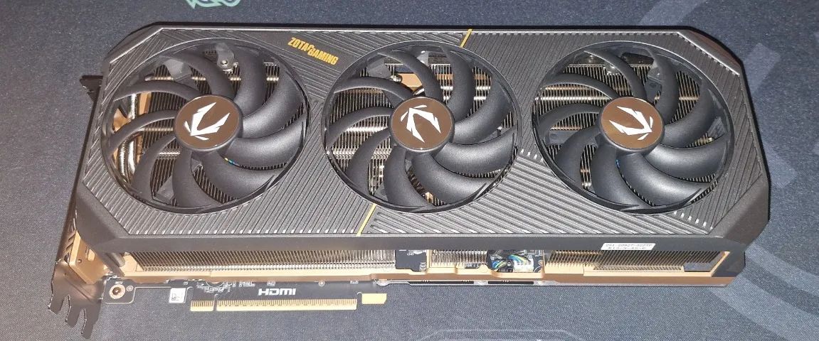 Placa De Video Zotac Geforce Rtx 5080 Solid Oc 16gb Gddr7 - Foto 4