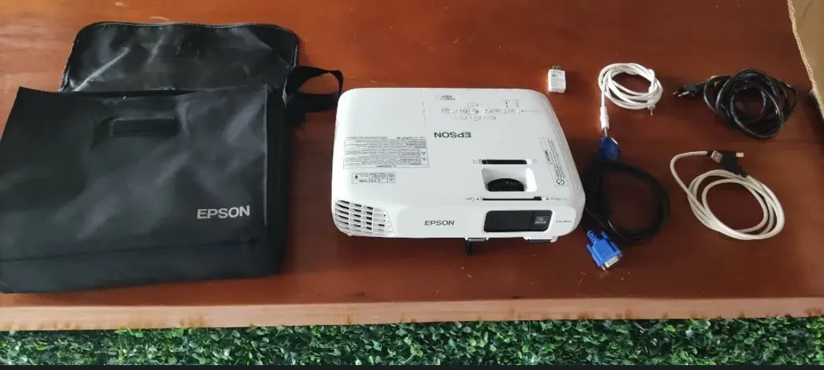 Epson x24 novinho