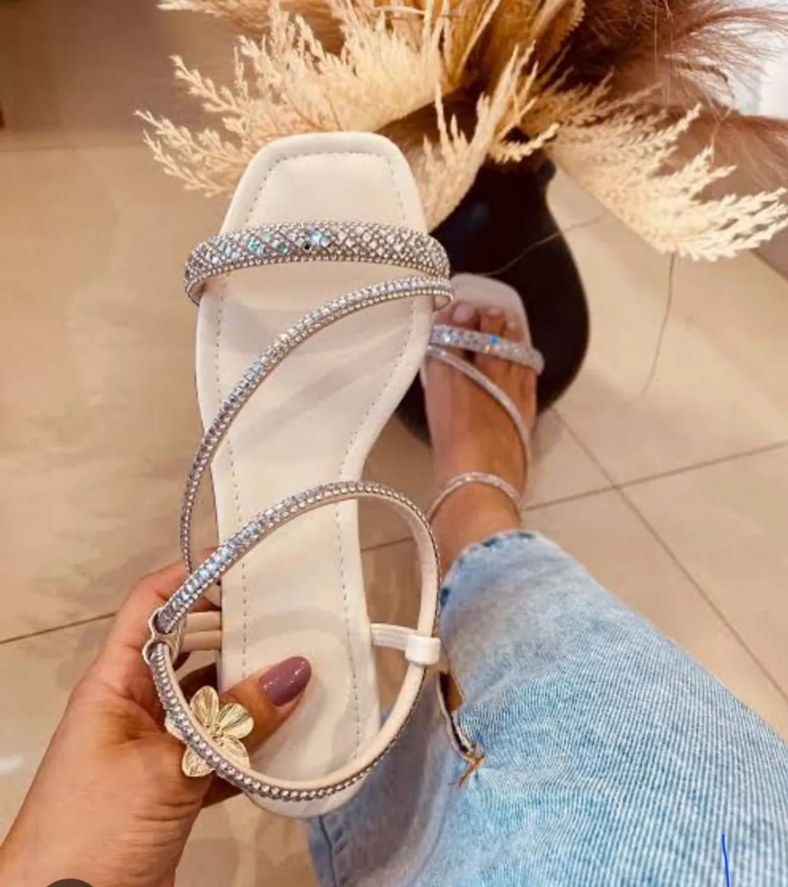 Sandália Feminina Strass - Elegância e Brilho