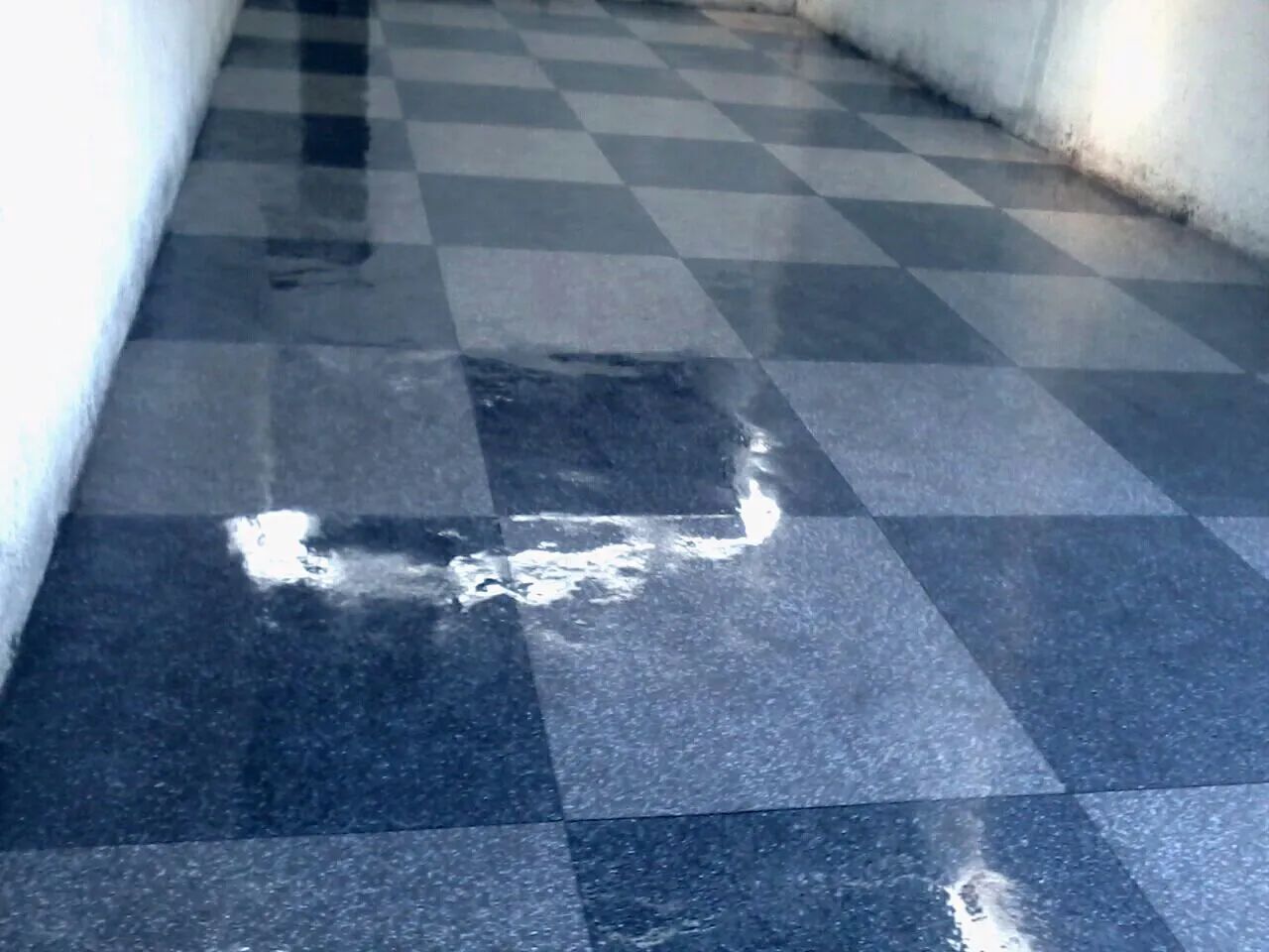Piso em glanilite-so na região do barreiro  - Foto 5