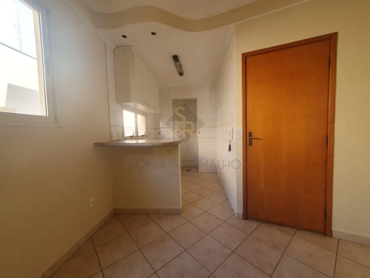 Apartamento para Venda e Locação no Bairro Vila Ana Maria em Ribeirão Preto/SP.