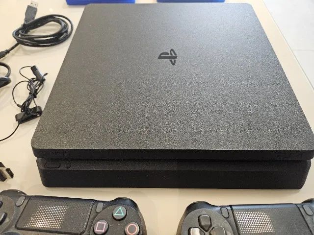 Playstation 4 slim 1tb + 2 controles, gran turismo e ace combat - Foto 6