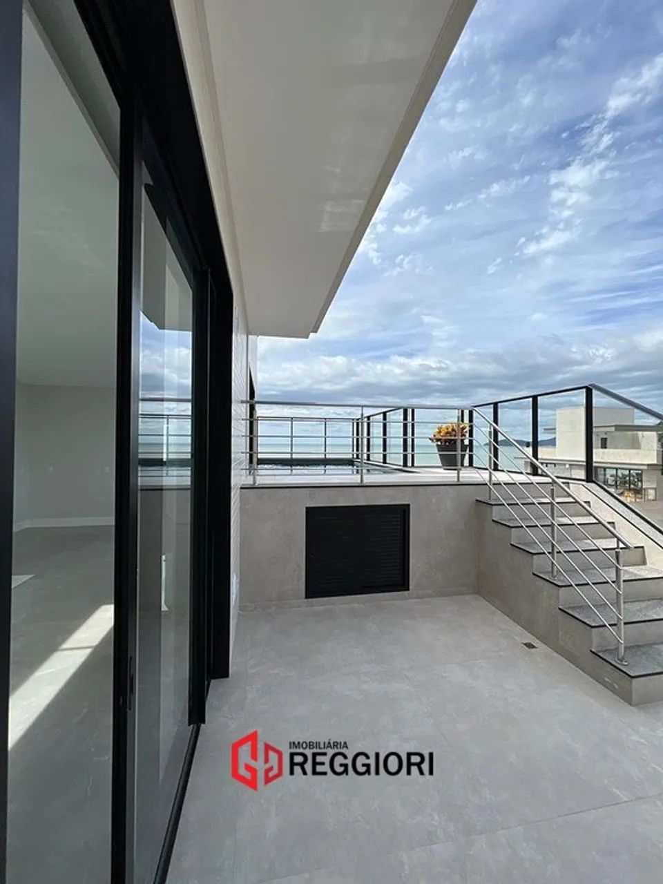 COBERTURA DUPLEX COM 3 SUÍTES PRAIA BRAVA ITAJAÍ - Foto 5