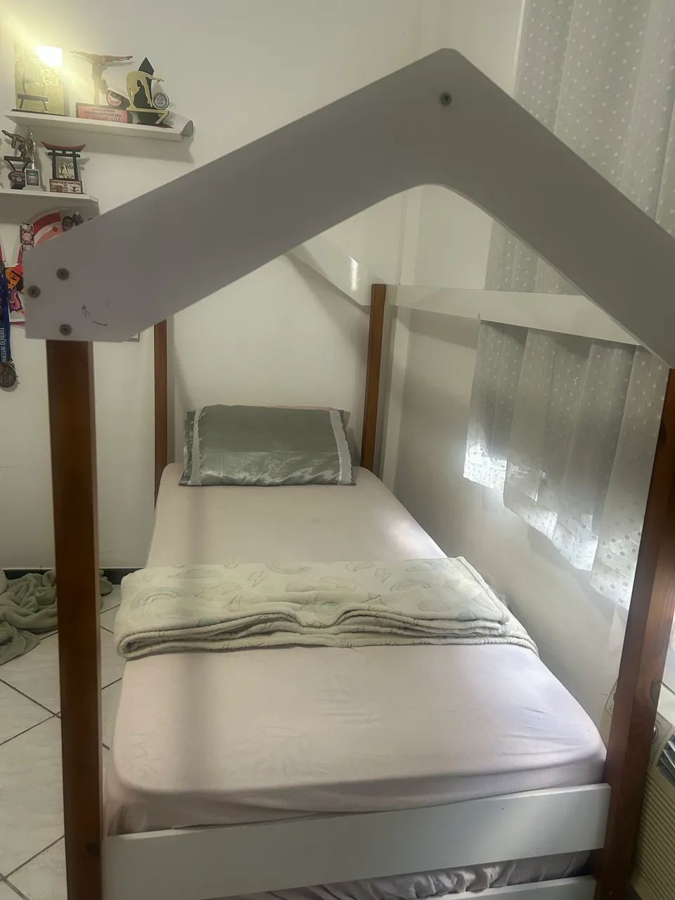Cama casinha muito nova  - Foto 4
