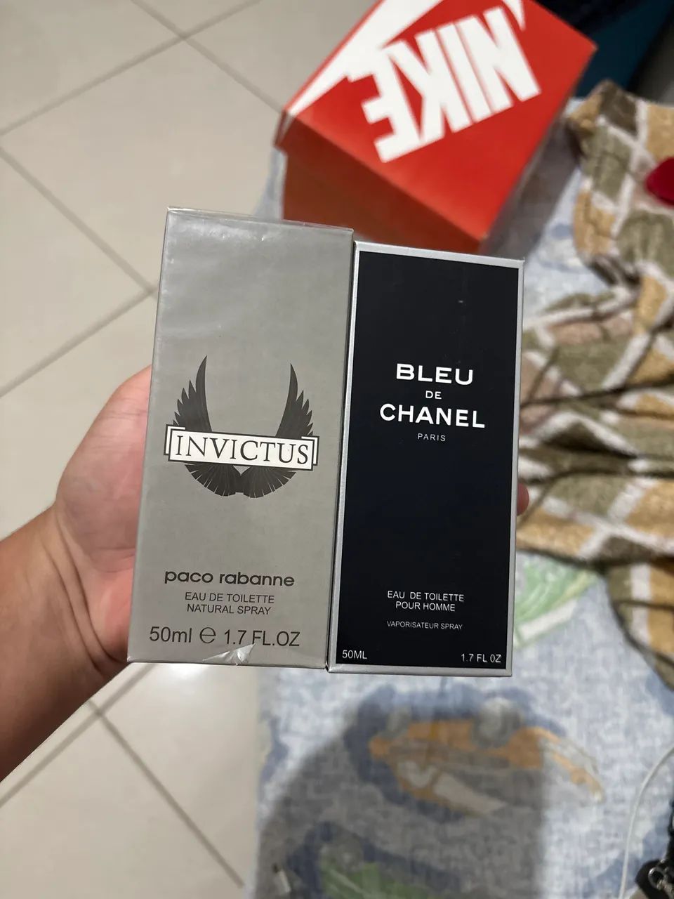 Perfume invictus e bleu de chanel