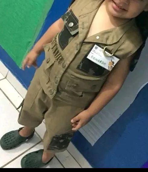 Fantasia caçador 4 anos 