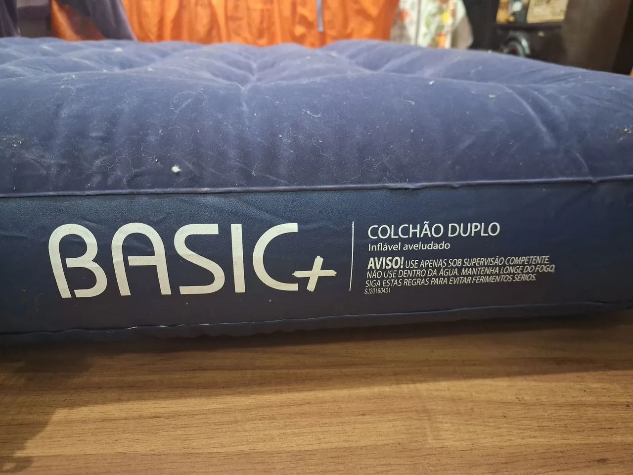 colchao duplo inflavel aveludado marca basic - Foto 3