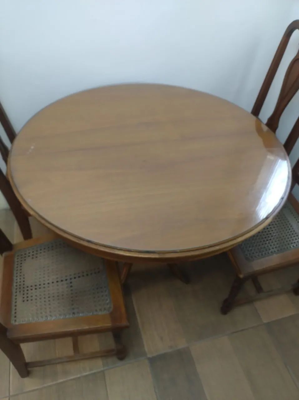 Mesa retratil de madeira e 4 cadeiras com palha Indiana 