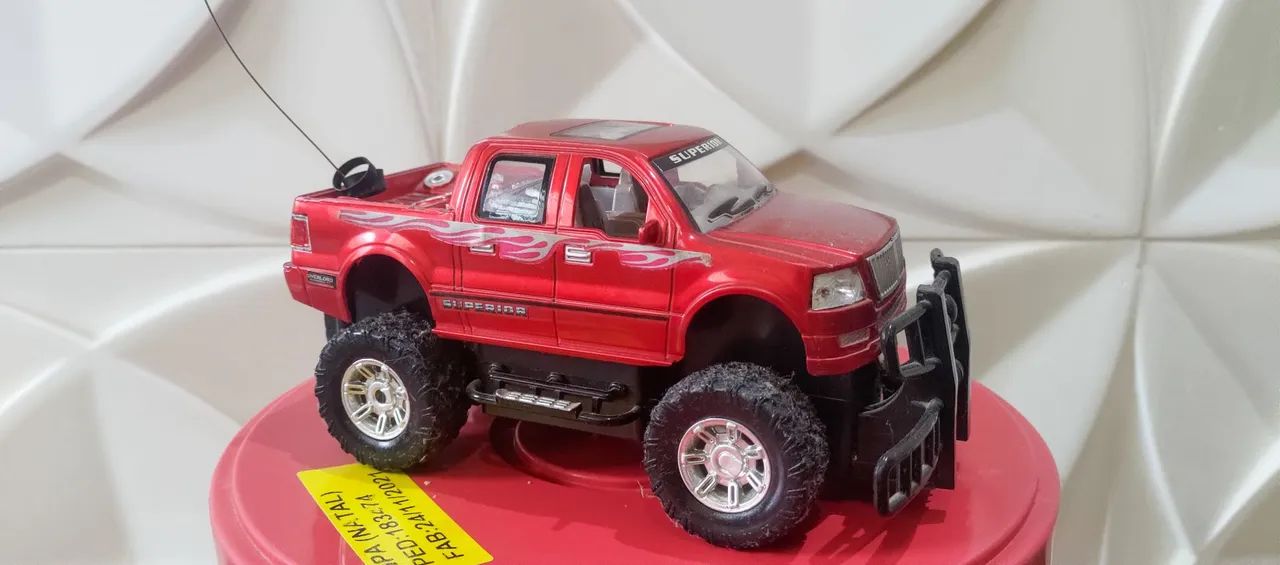 Caminhonete Controle Remoto Pick-up Off-Road Superior Vermelha Usada - Foto 2
