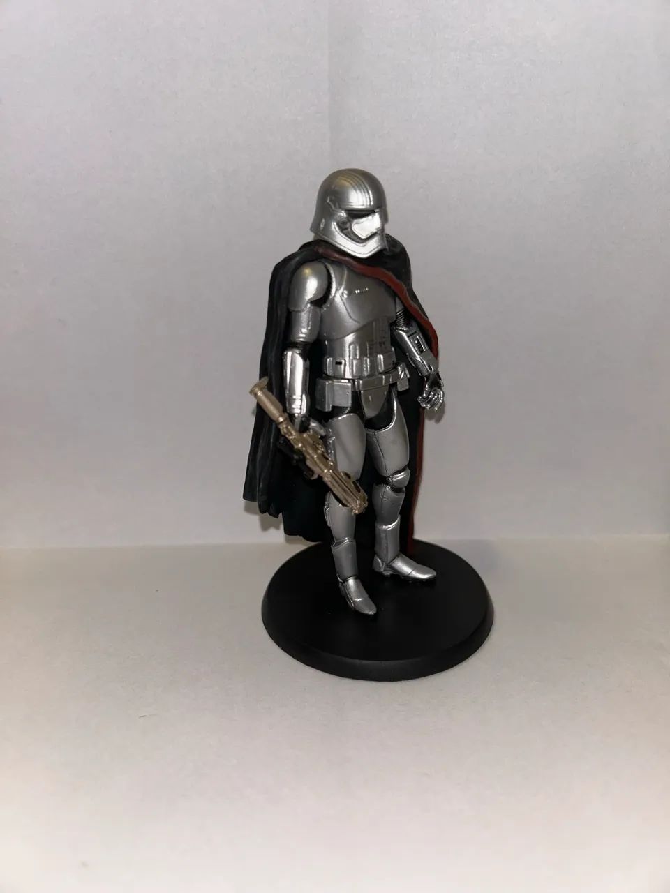 Action Figure Star Wars (37) - Capitã Phasma - Foto 2