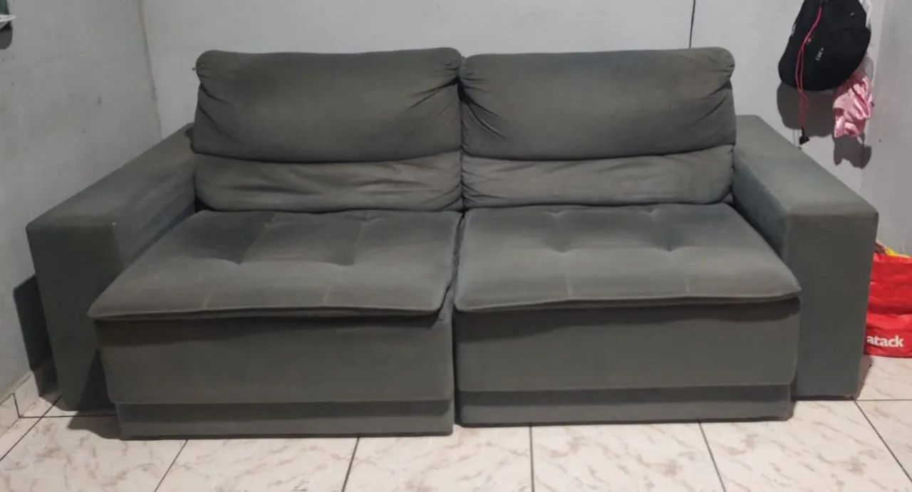 Vendo sofá retrátil e reclinável 453011734423808001