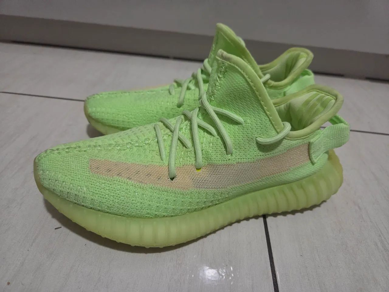 Tênis Adidas Yeezy - Foto 2