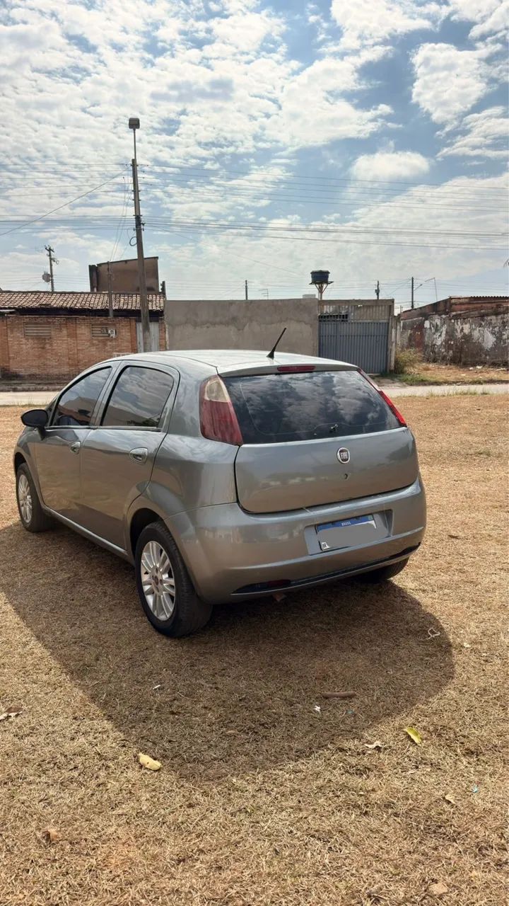 Fiat Punto Punto ATTRACTIVE 1.4 Fire Flex 8V 5p 2011