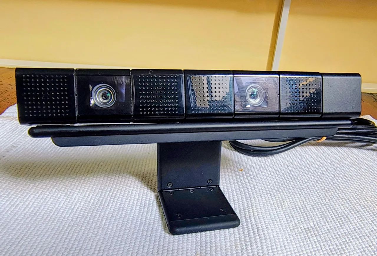 Camera Sony e controles move PS4