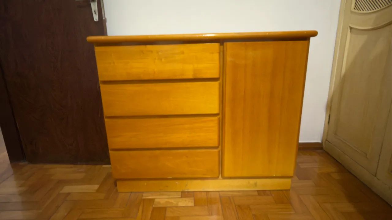 Vendo Conjunto de Cama e Cômoda de Madeira Maciça  - Foto 3