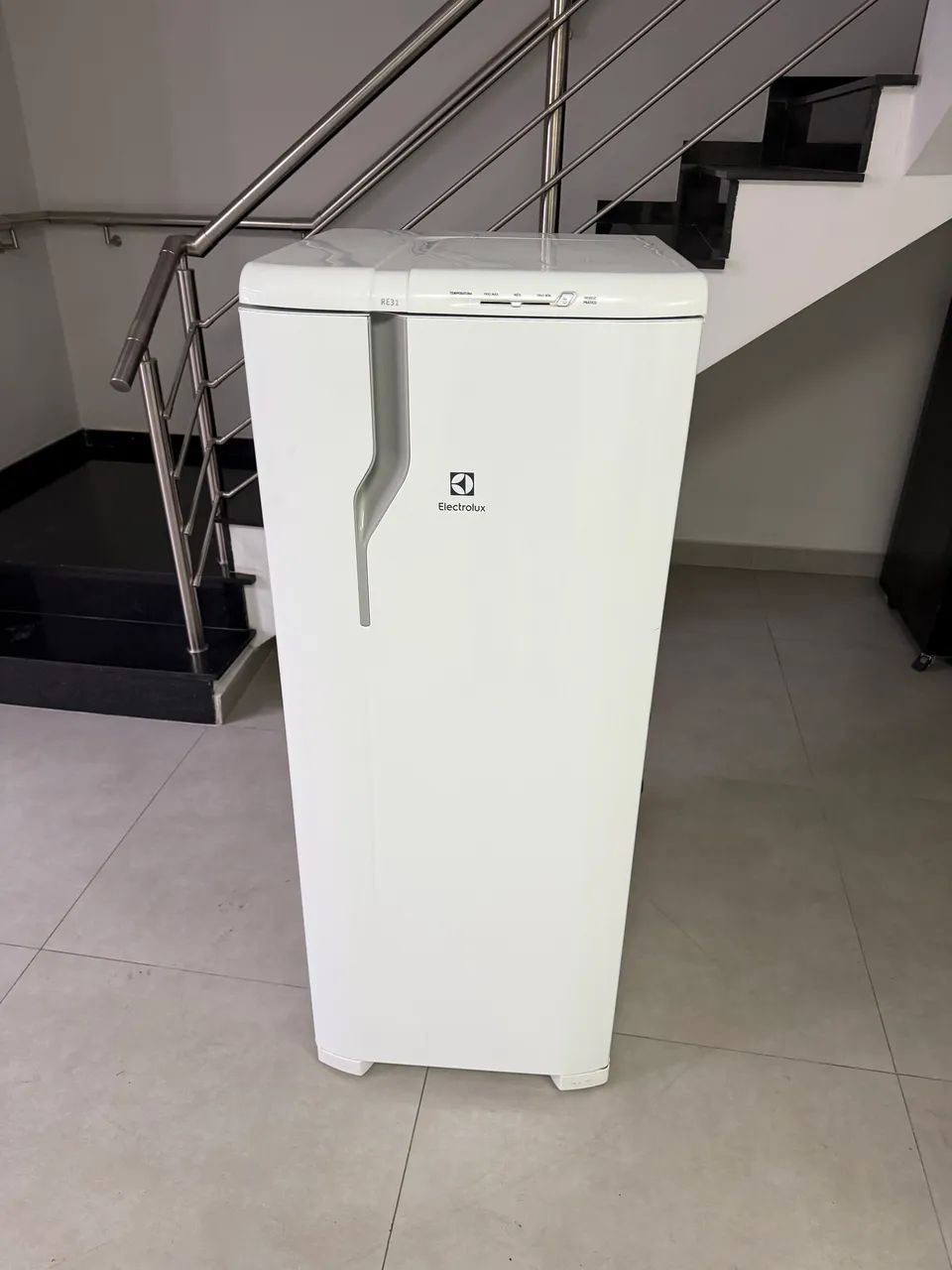 Geladeira Electrolux RE31 - Foto 4