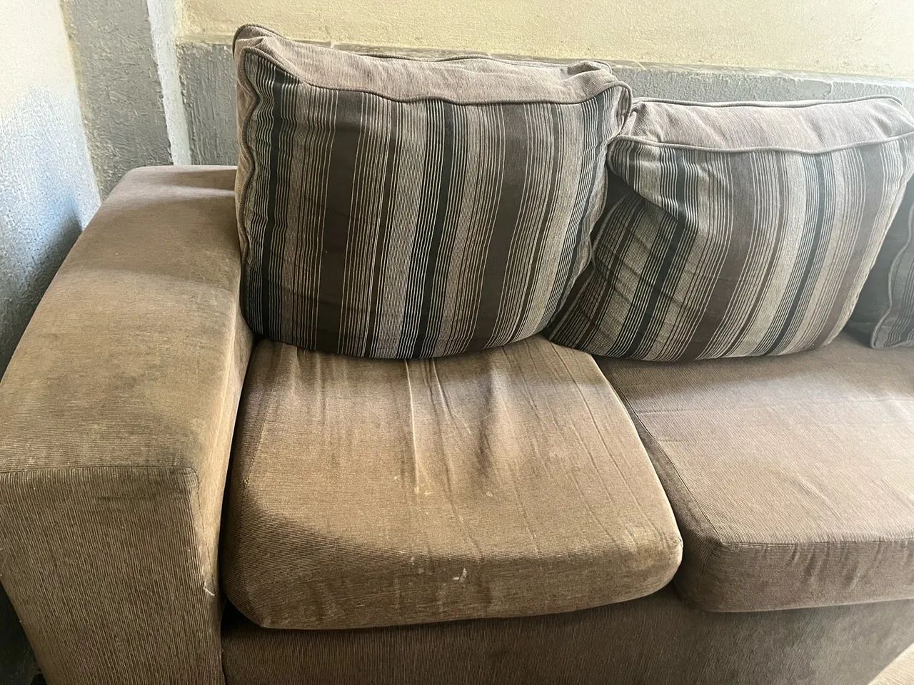 Sofá três lugares - Foto 5