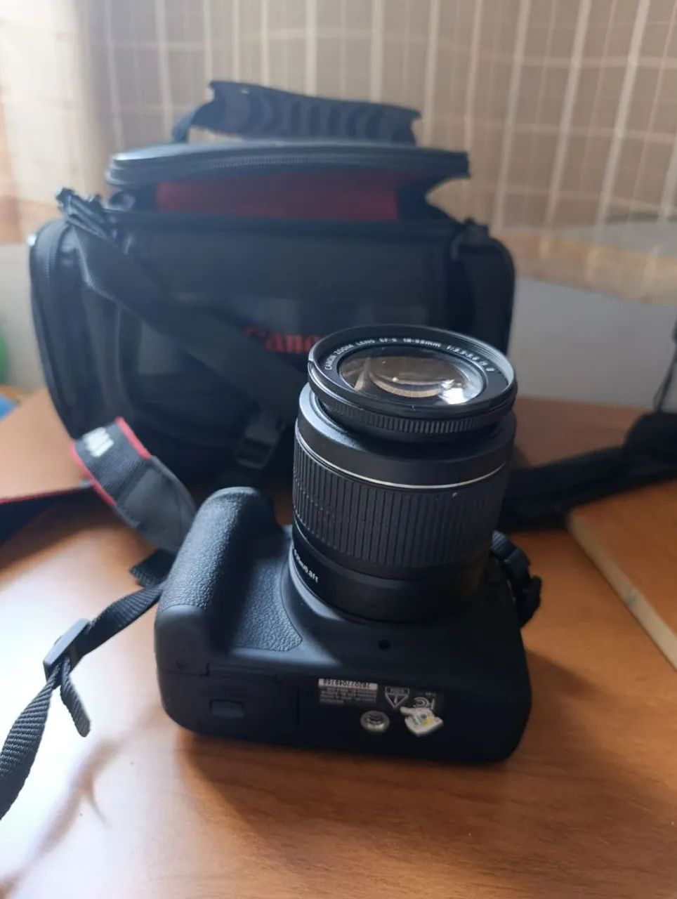 Câmera fotográfica Canon t7 ( 4 meses de uso)