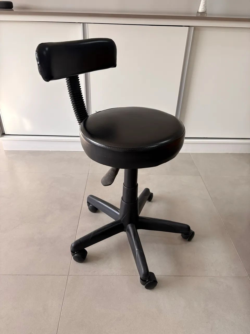 Mocho para estética  - Foto 2