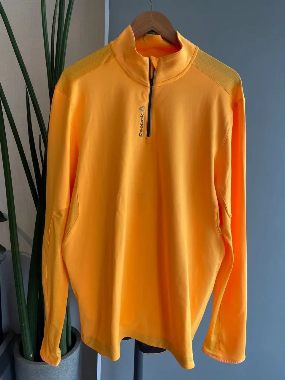 Blusa masculina  reebok  - Foto 2