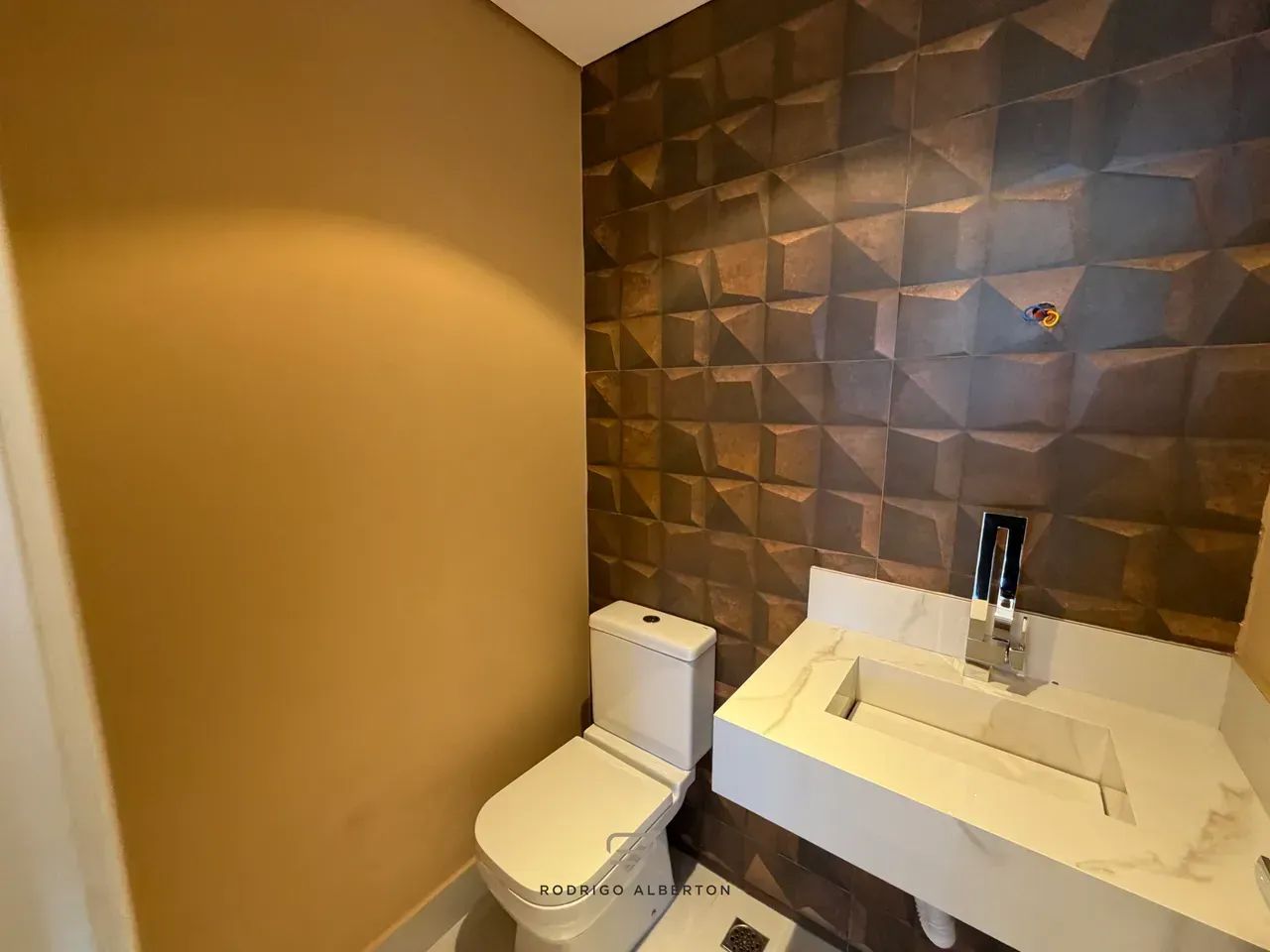 Sala Comercial, Climatizada, com divisórias, mobiliária, vista para o Centro Politico. - Foto 4