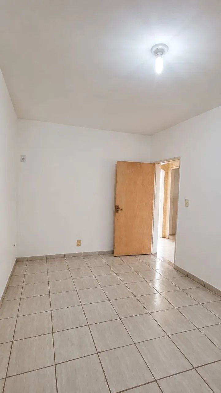 CASA AMPLA DE 2 QUARTOS COM VARANDA E ENTRADA INDEPENDENTE - CAIEIRAS, VESPASIANO - Foto 4