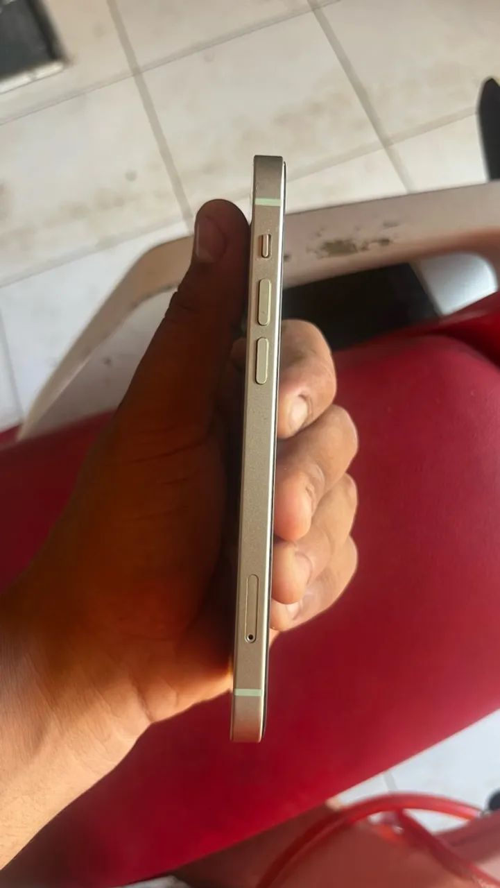 iPhone 12 64 gigas  - Foto 4