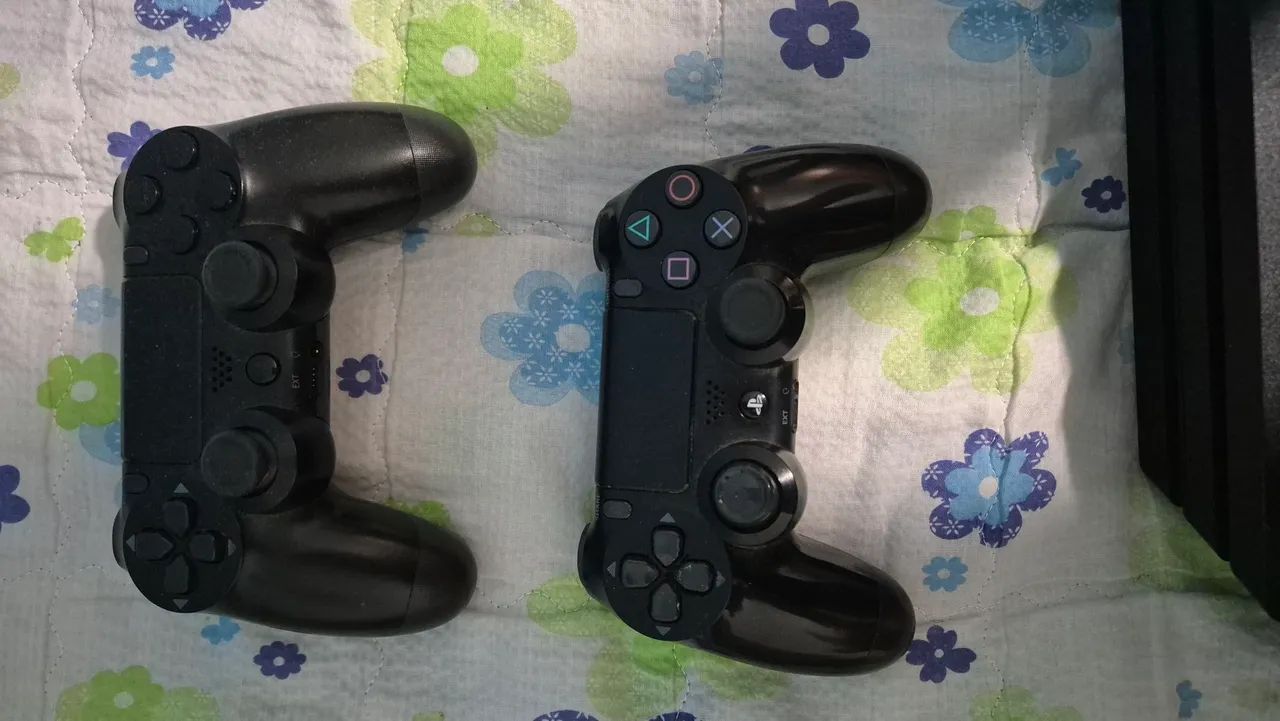 Playstation 4 Pro - Foto 4