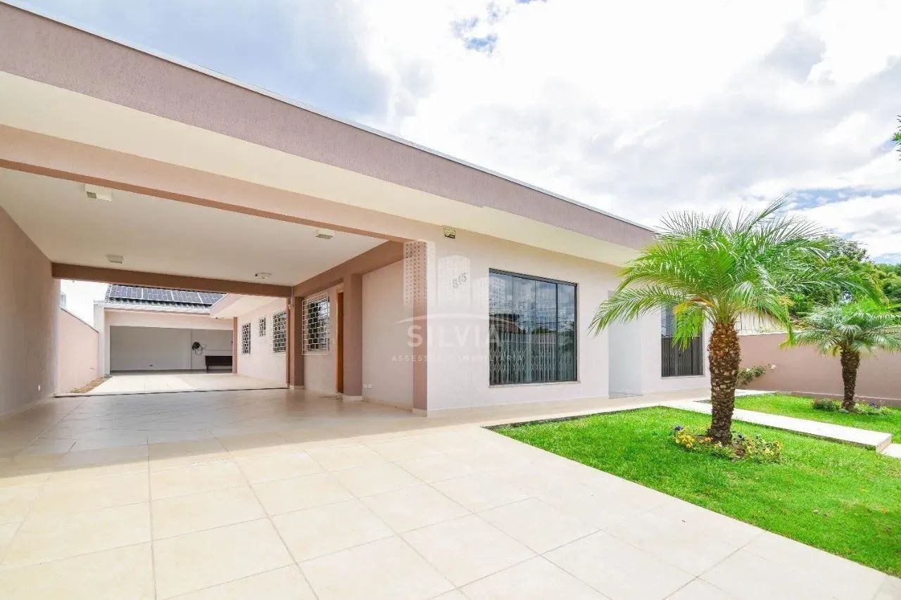 Casa Térrea com 4 Quartos, Energia Solar e Edícula - Inteira Mobiliada e Pronta Para Morar