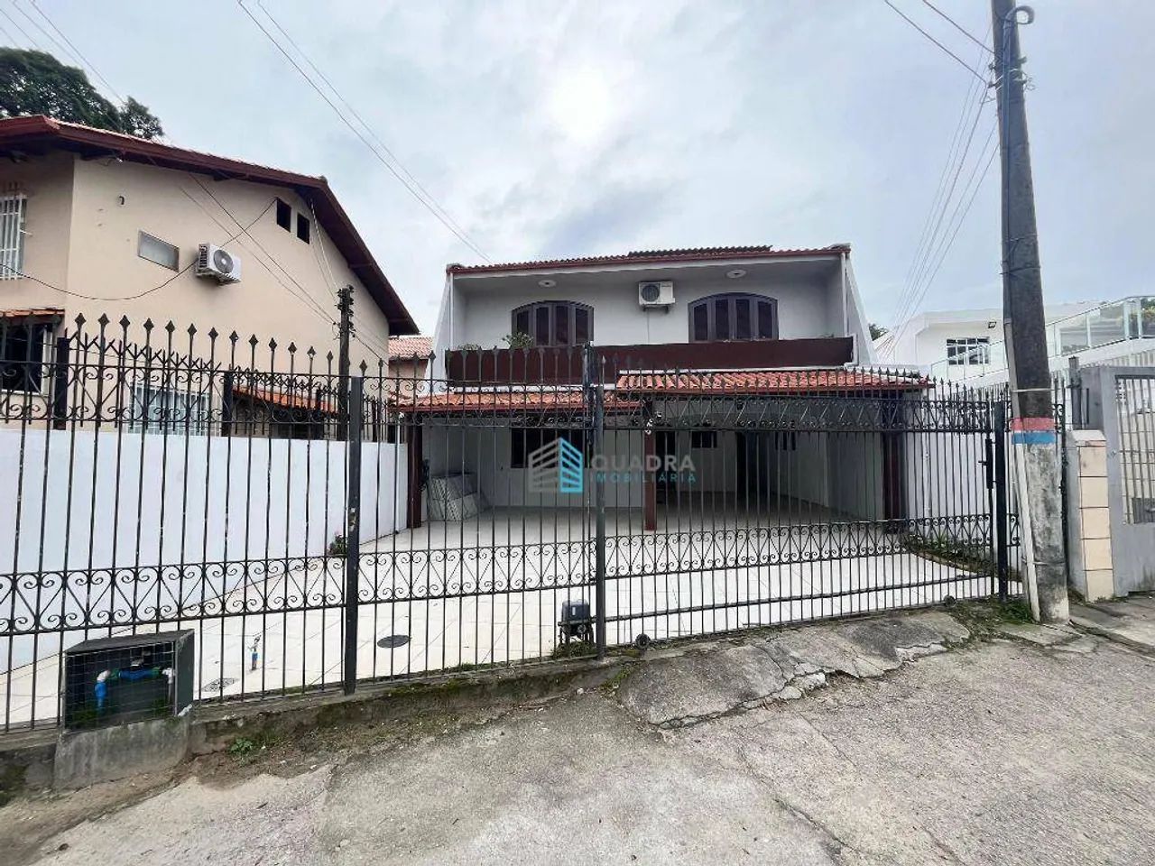 Casa com 6 dormitórios à venda, 324 m² por R$ 3.700.003,00 - Saco dos Limões - Florianópol