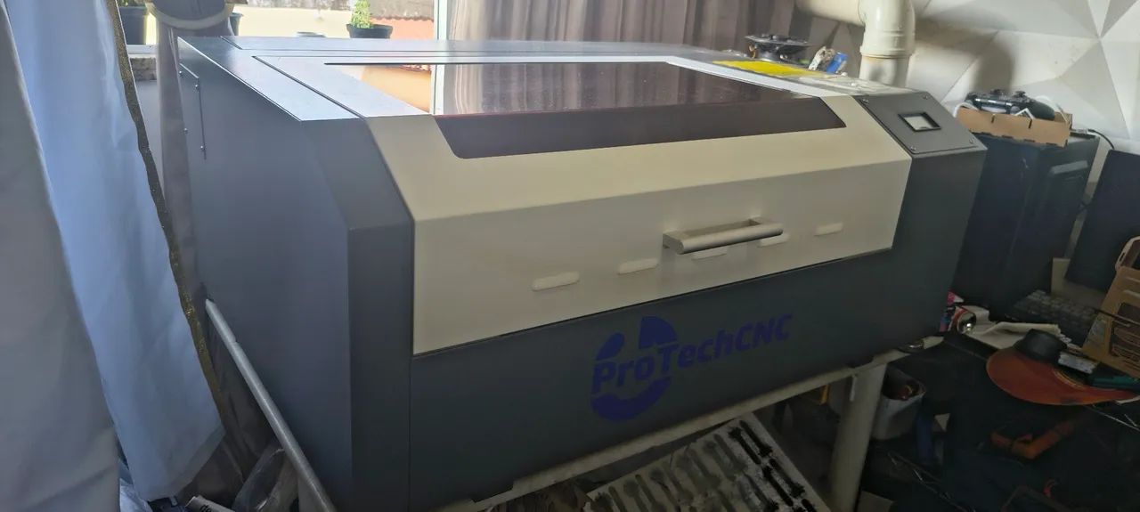 Máquina de corte a laser CO2 60x40 de 60w com mesa de elevação 