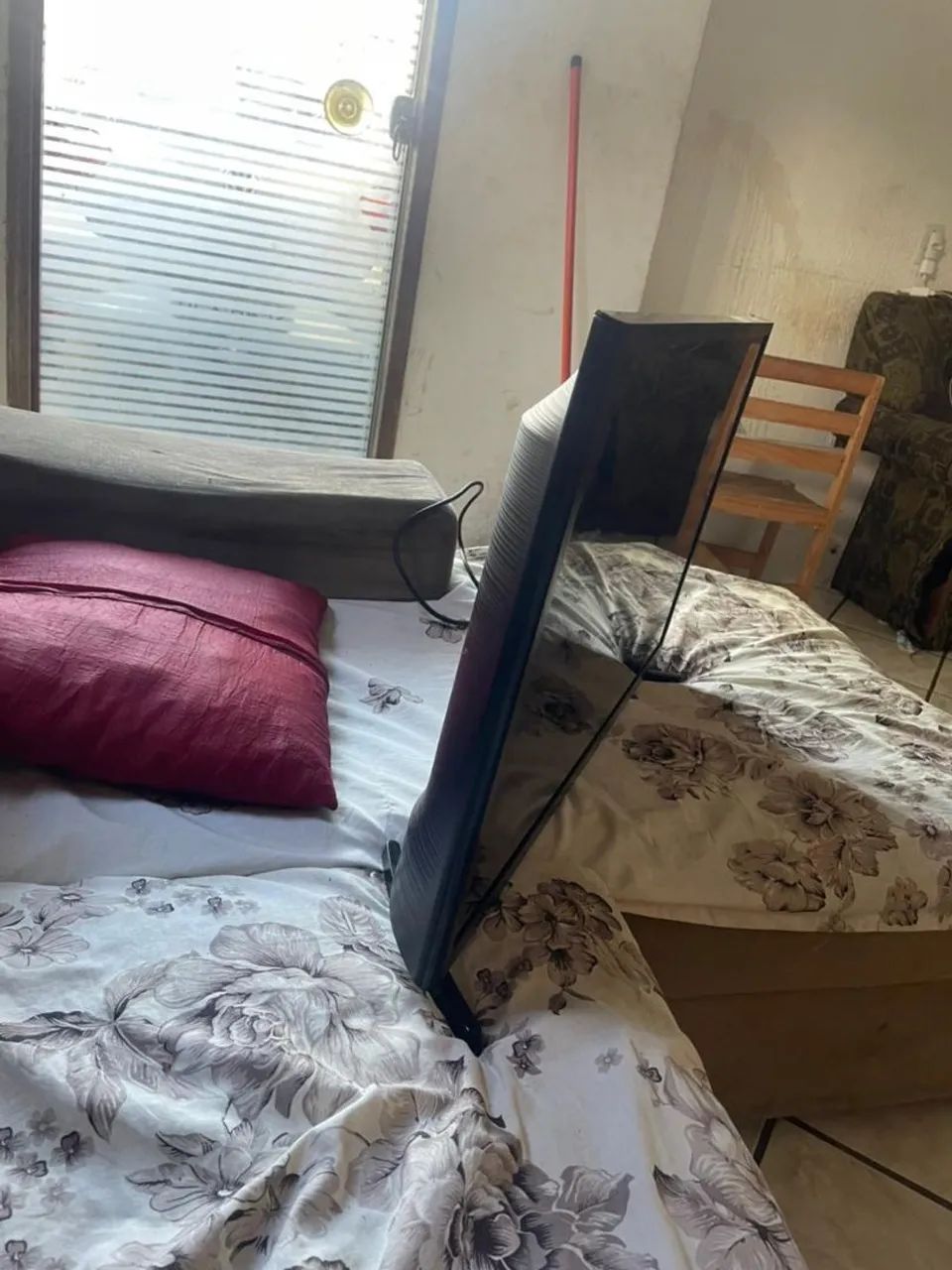 Vendo TV Samsung smart  - Foto 3