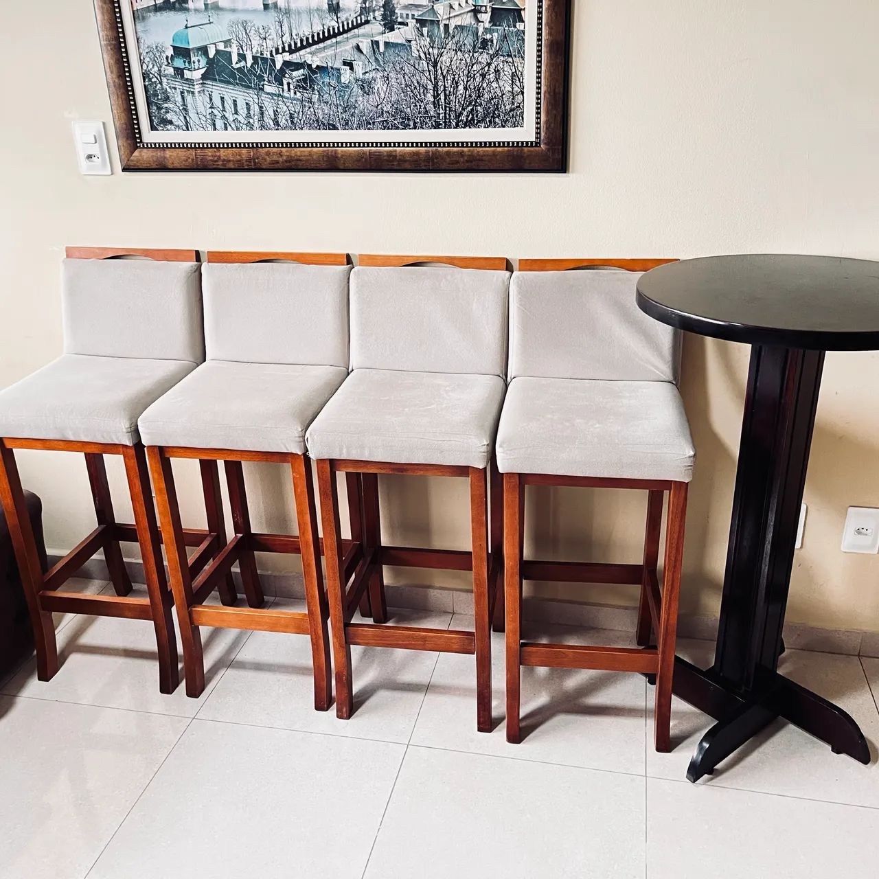 Mesa bistrô com 4 banquetas almofadas  - Foto 2