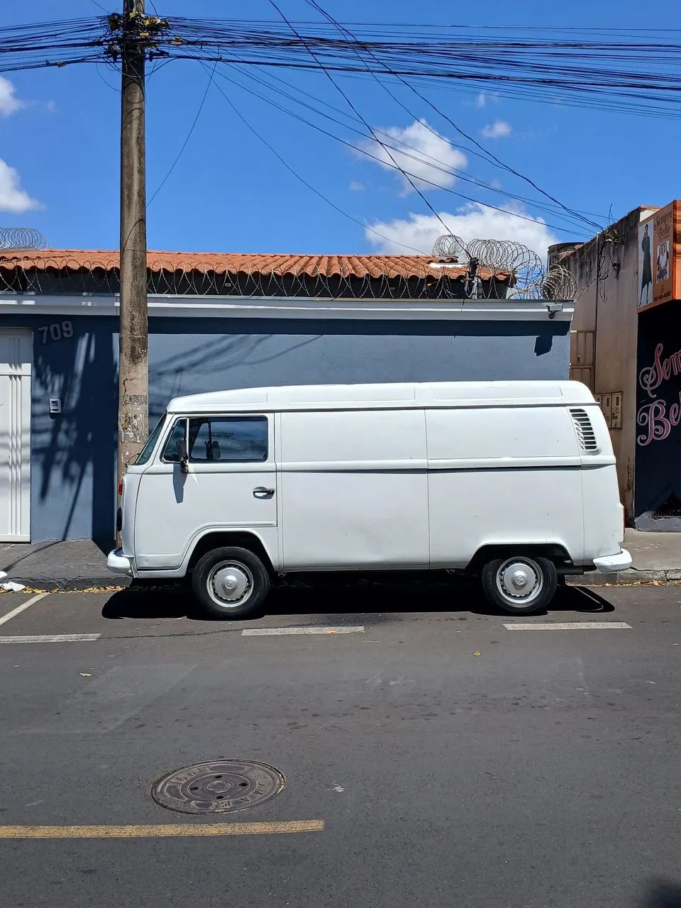 Volkswagen Kombi Furgão 2001
