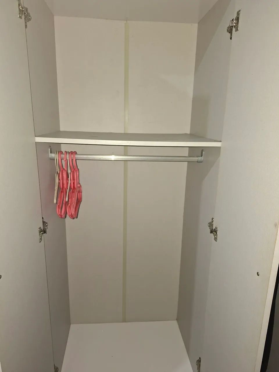 VENDE-SE GUARDA ROUPA INFANTIL - Sem entrega - Foto 4