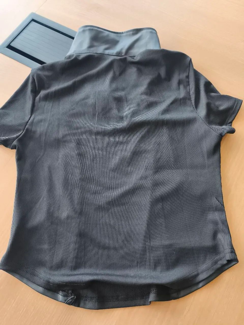 Venda Blusa canelada com courino M - Foto 3