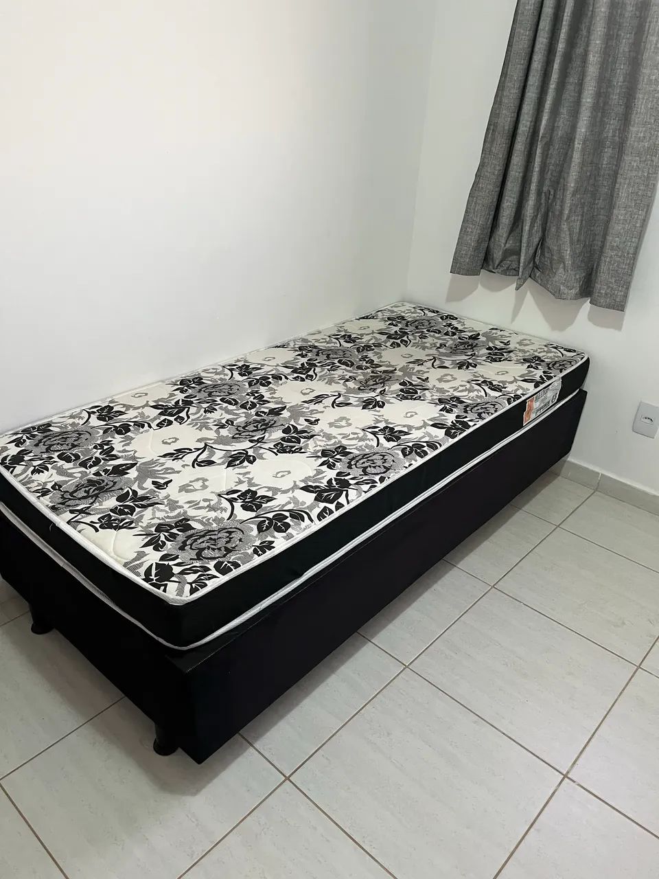 Cama Box Solteiro Completa (Base + Colchão) - Excelente Estado