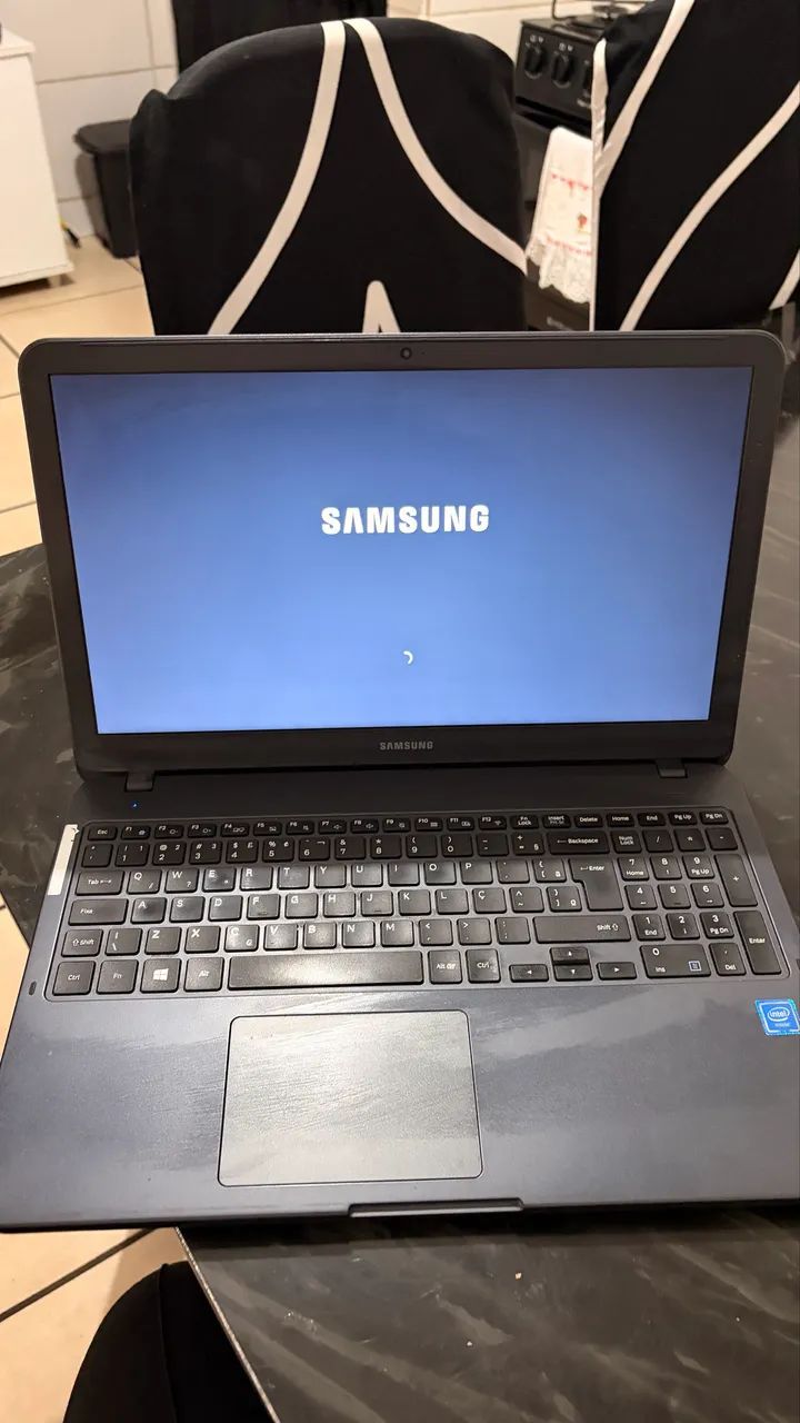 Notebook Samsung Essentials E20 - Foto 3