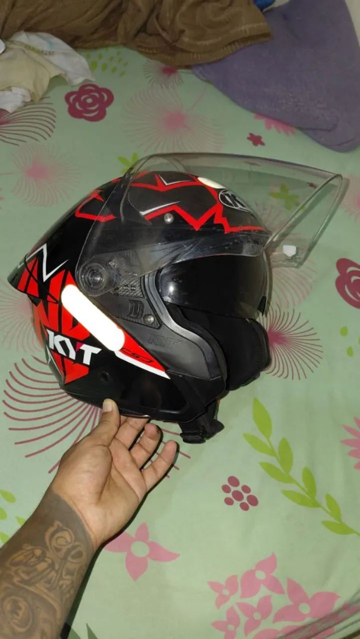 V/T CAPACETE KYT  - Foto 3