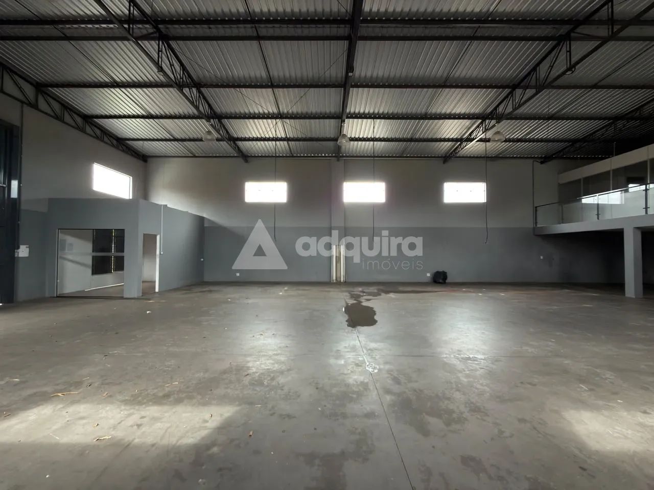 Amplo Barracão Comercial com Mezanino na Nova Rússia - Foto 5