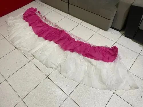 Toalha de Mesa com Elástico e Babado Pink