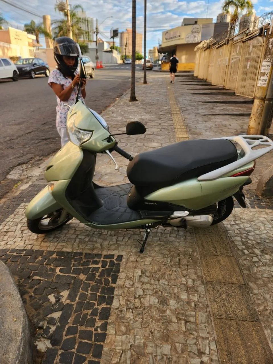 Honda Lead 110 - Foto 2
