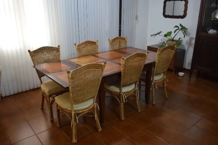  Mesa de jantar madeira maciça - Foto 5