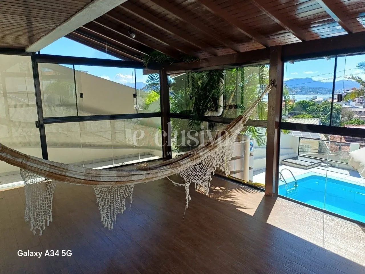 Ampla casa no Abraão com vista para o mar com piscina e área gourmet - Foto 2