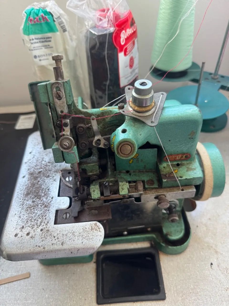 Maquina overloque semi industrial  - Foto 3