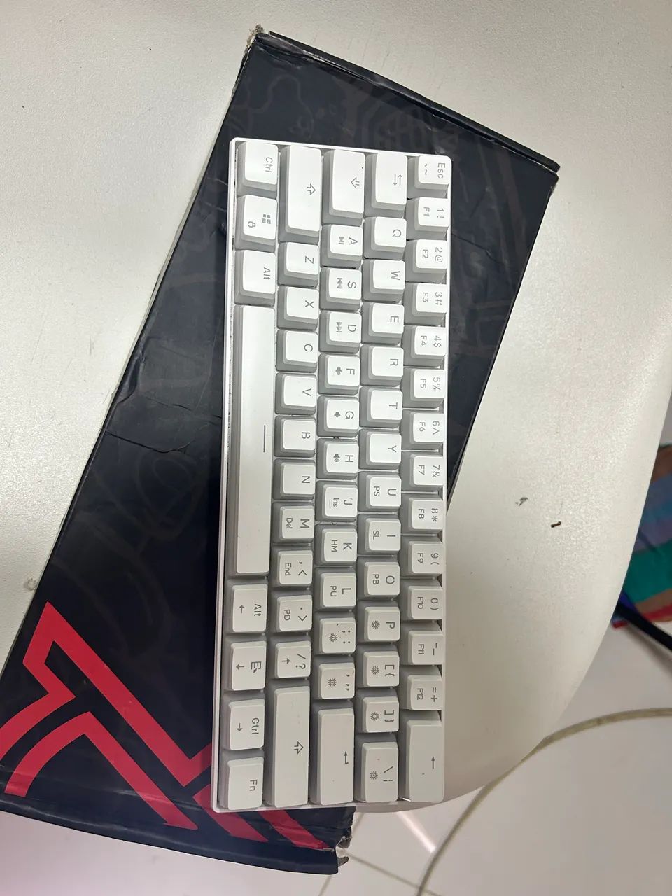 Teclado mecânico RGB - Foto 3